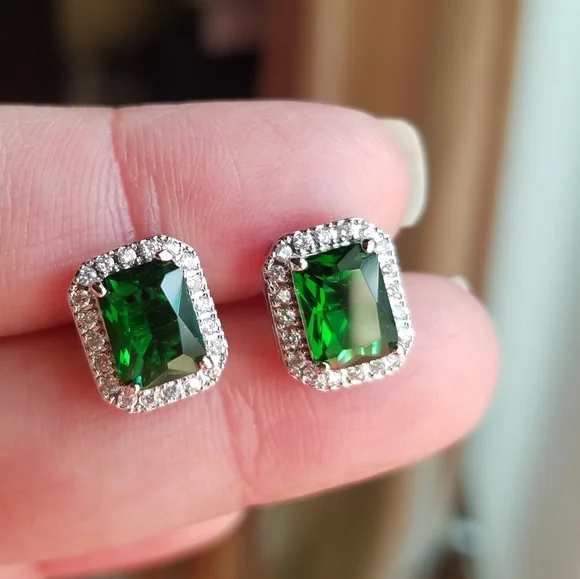Swarovski Elements 925 Sterling Silver Emerald Green HaloEarrings NEW - Picture 5 of 14